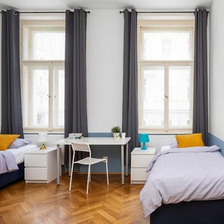 Letna Apartments Prague Luaran gambar