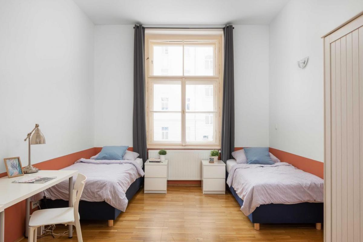 Letna Apartments Prague Luaran gambar