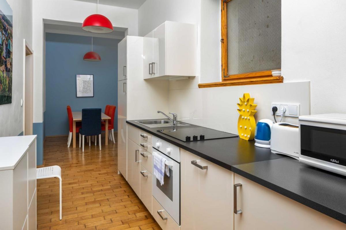Letna Apartments Prague Luaran gambar