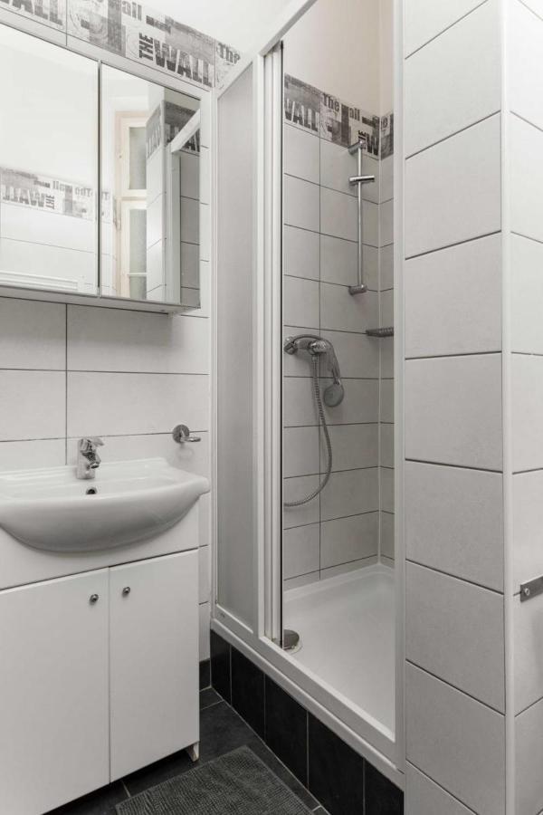 Letna Apartments Prague Luaran gambar