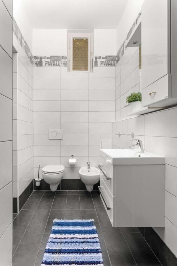 Letna Apartments Prague Luaran gambar