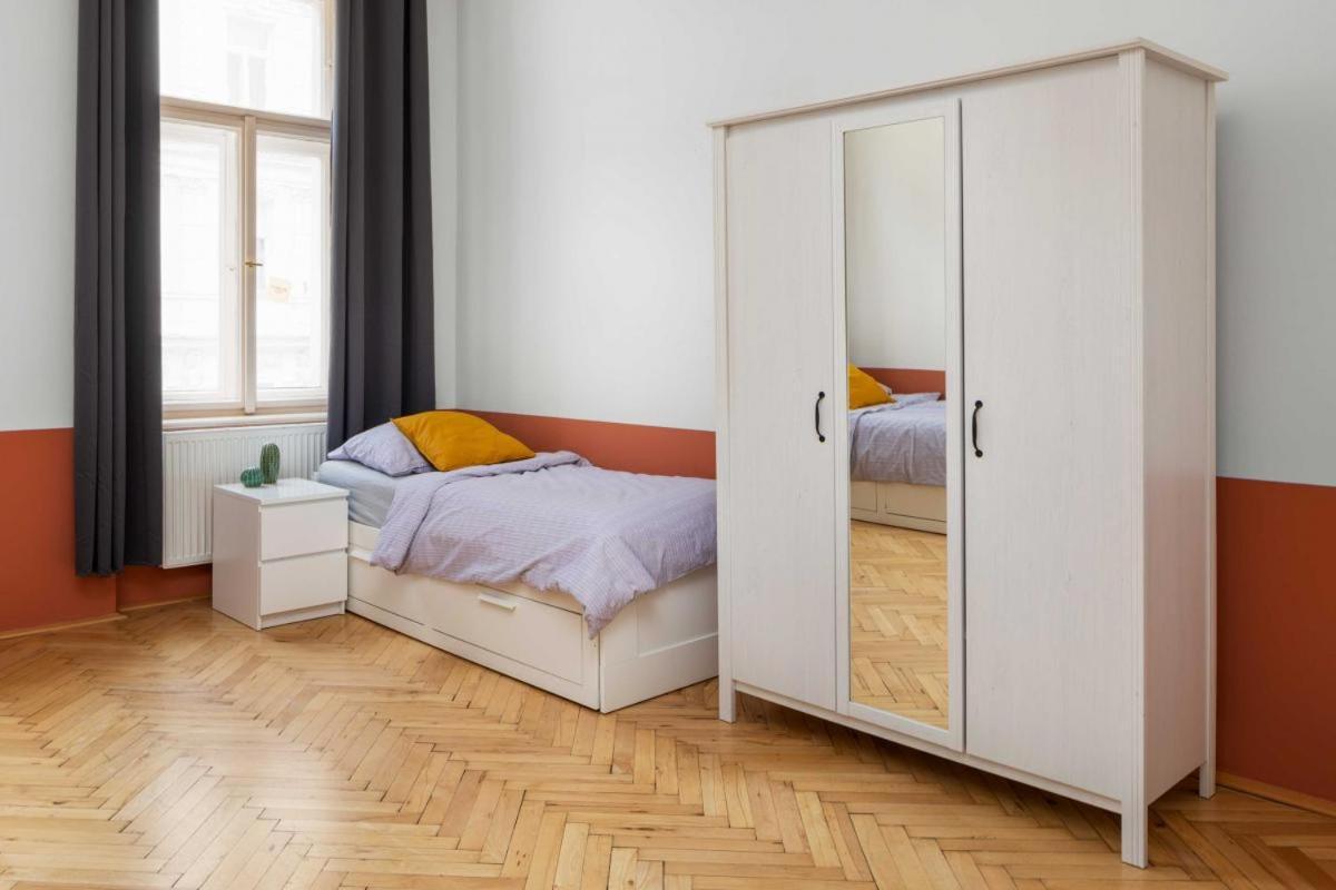 Letna Apartments Prague Luaran gambar